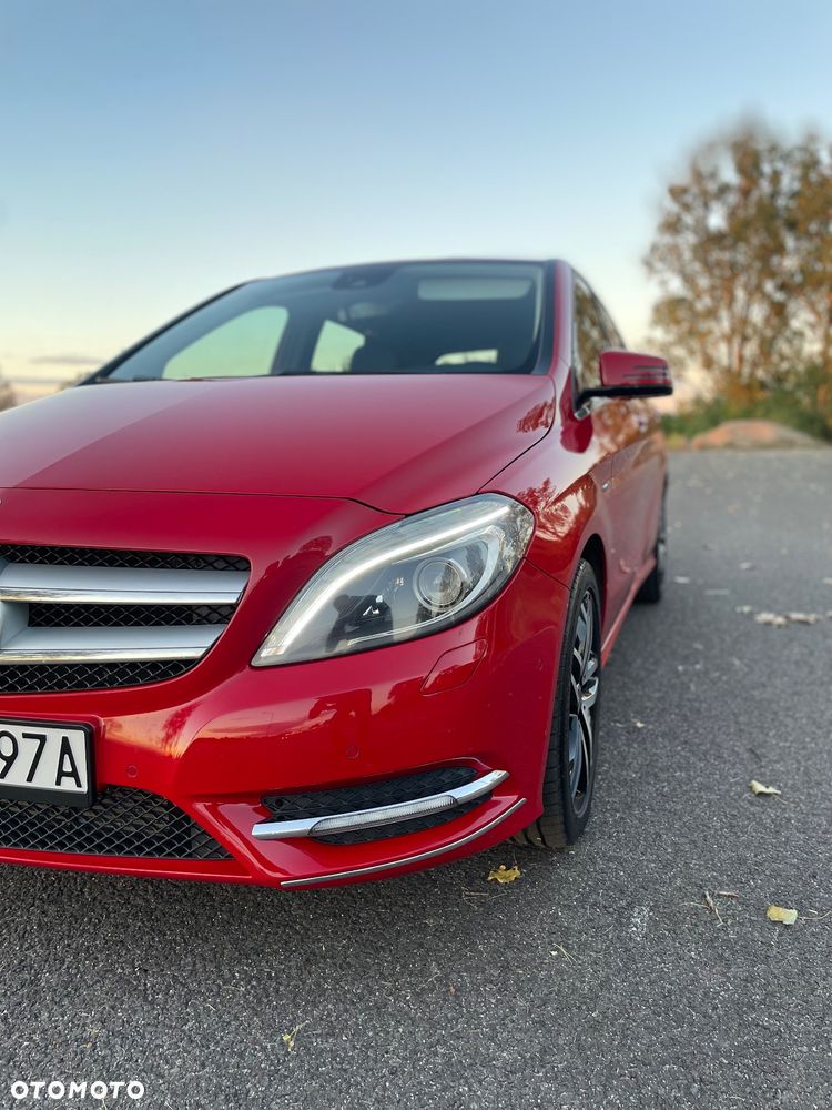 Mercedes-Benz Klasa B 200 CDI (BlueEFFICIENCY) 7G-DCT - 8