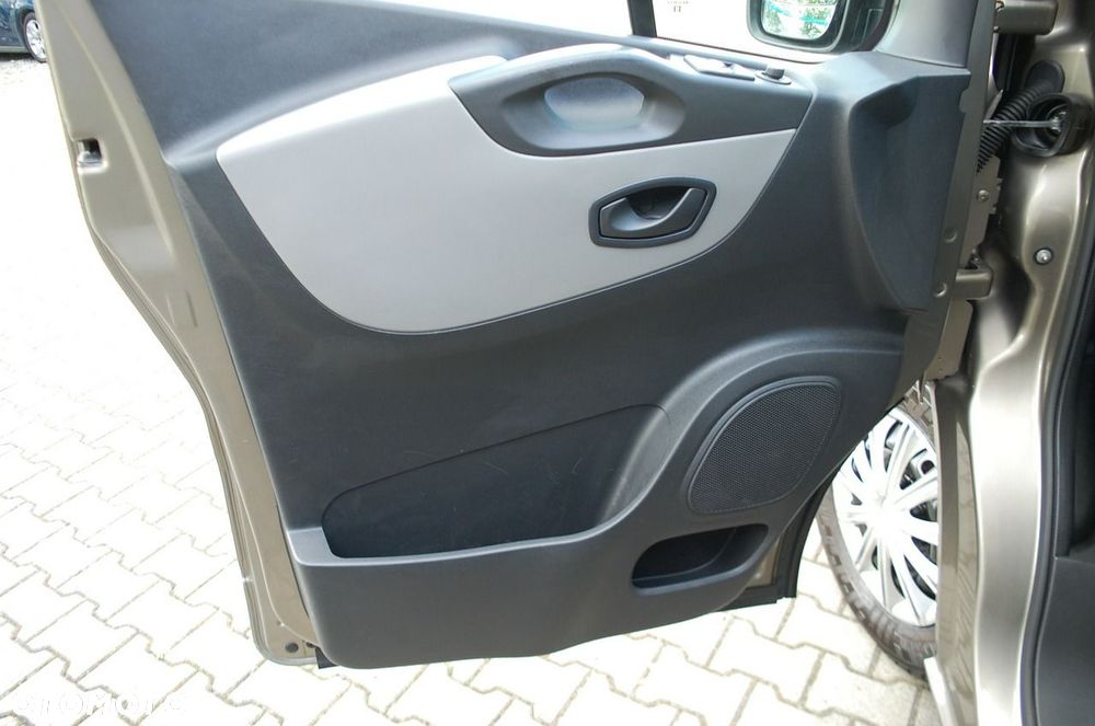 Renault Trafic - 28