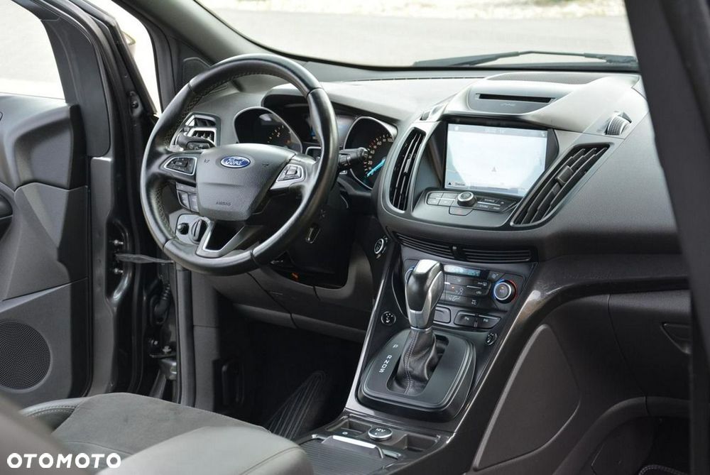 Ford Kuga 2.0 TDCi 4x4 ST-Line - 16