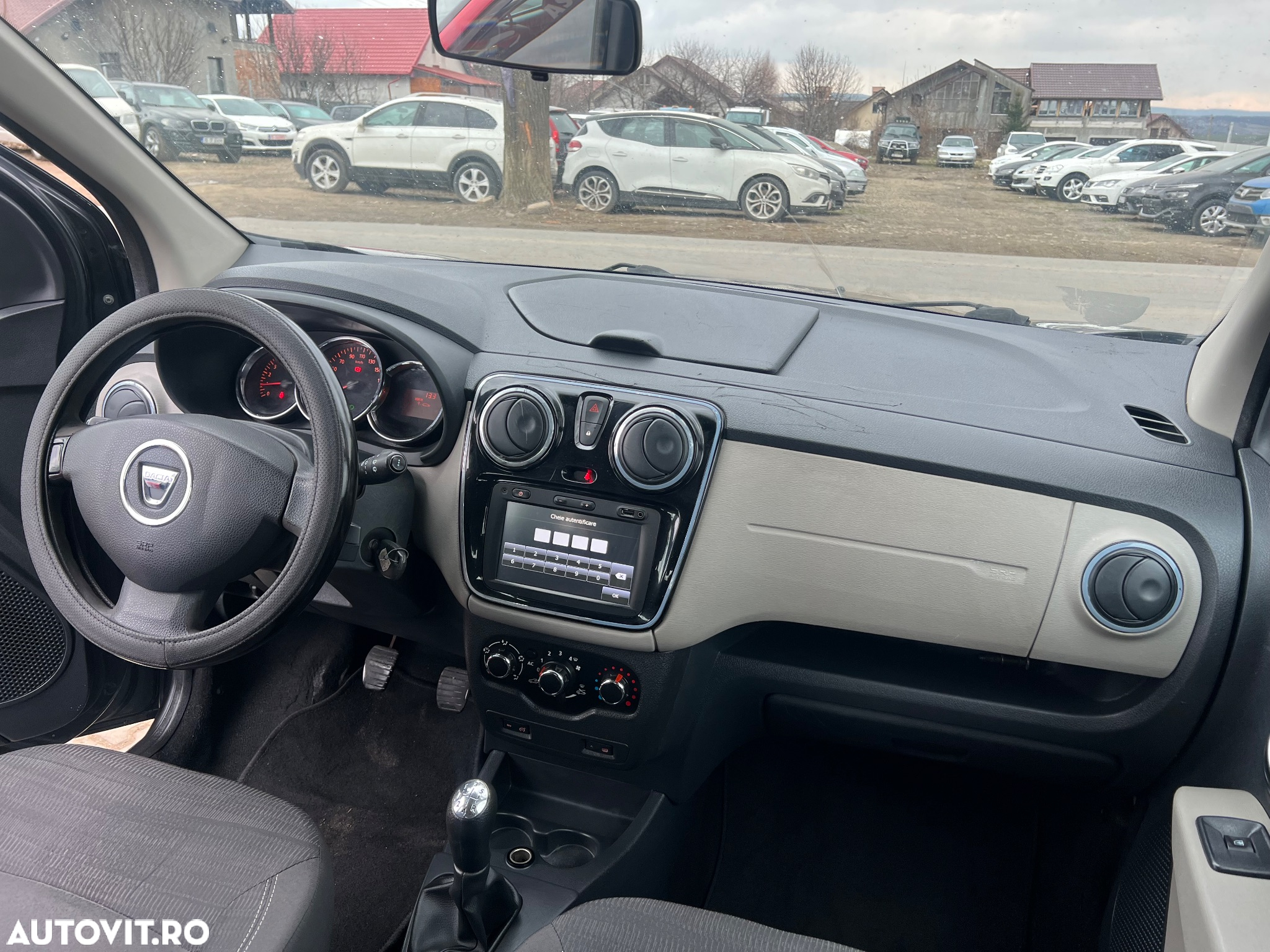 Dacia Lodgy 1.6 Ambiance - 8