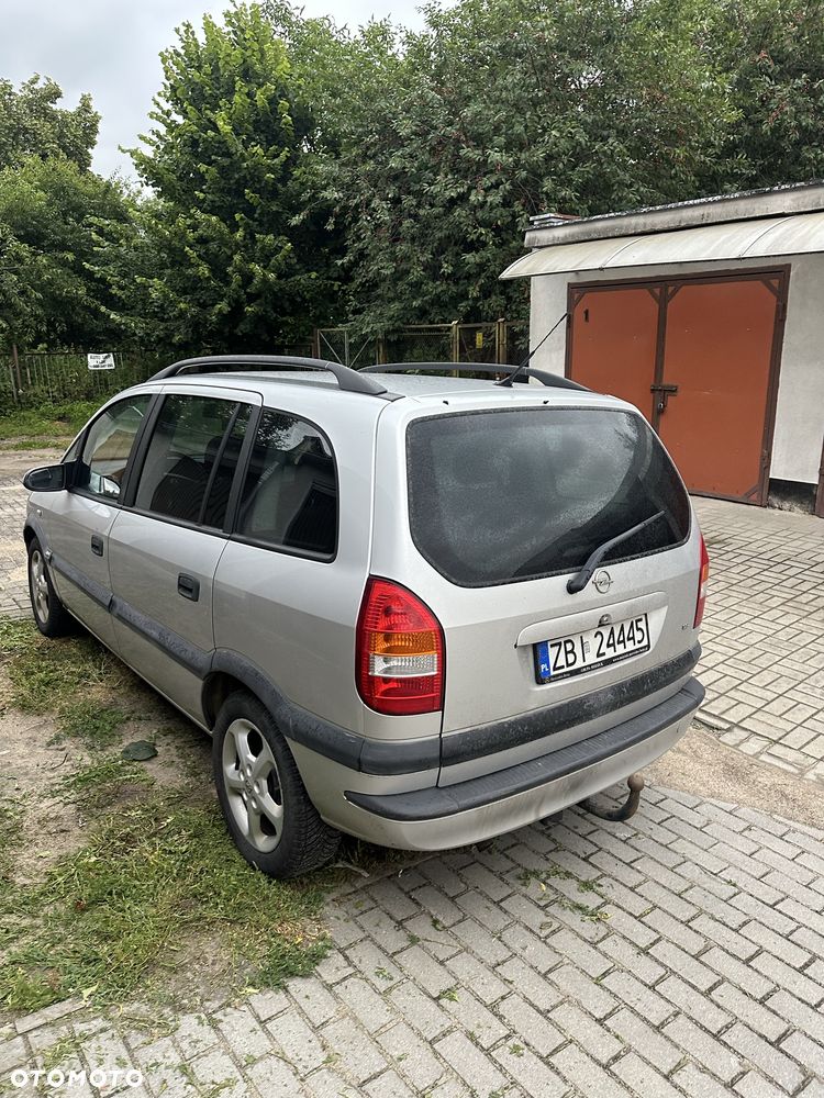 Opel Zafira - 3