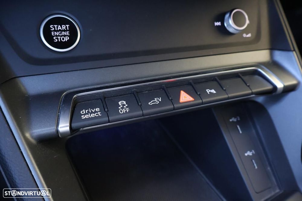 Audi Q3 45 TFSIe S line S tronic - 34