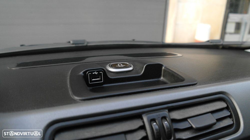 Fiat Panda 1.0 Hybrid City Life - 28