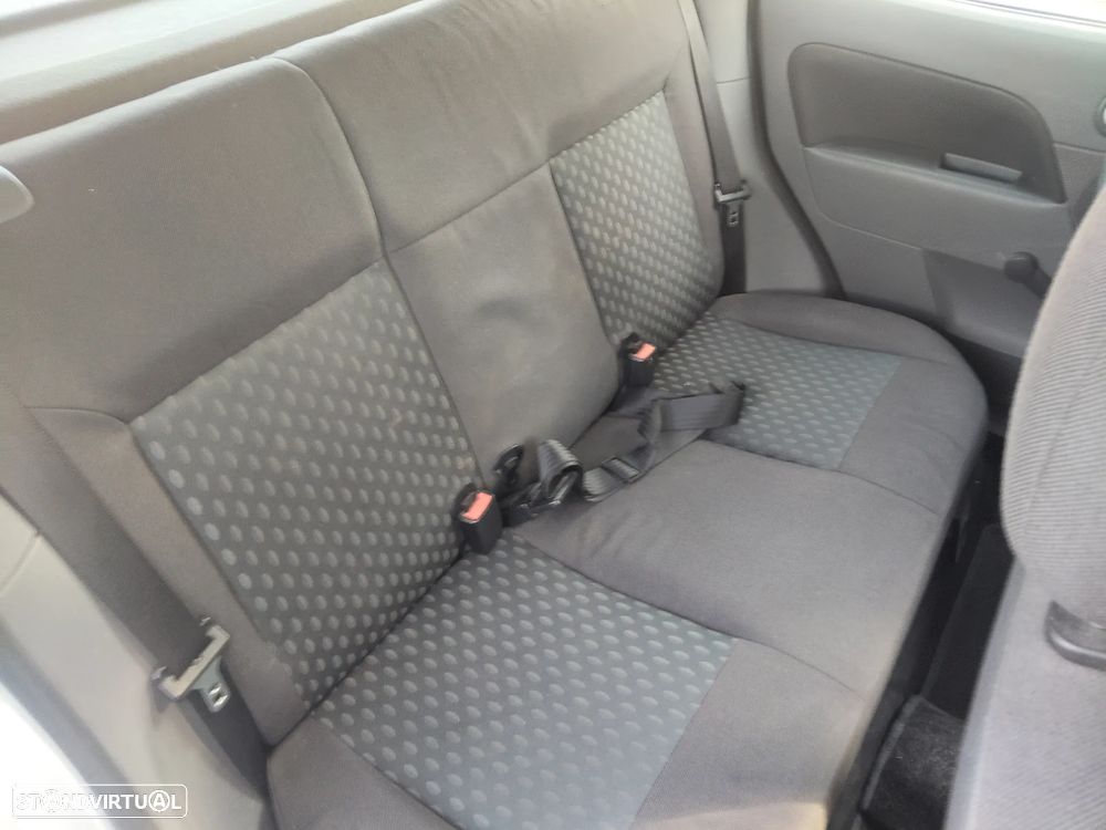 Ford Fiesta 1.4 Trend Durashift EST - 15