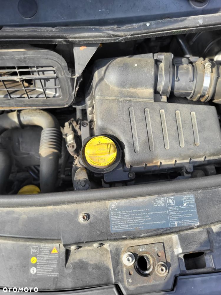 Opel Vivaro - 9