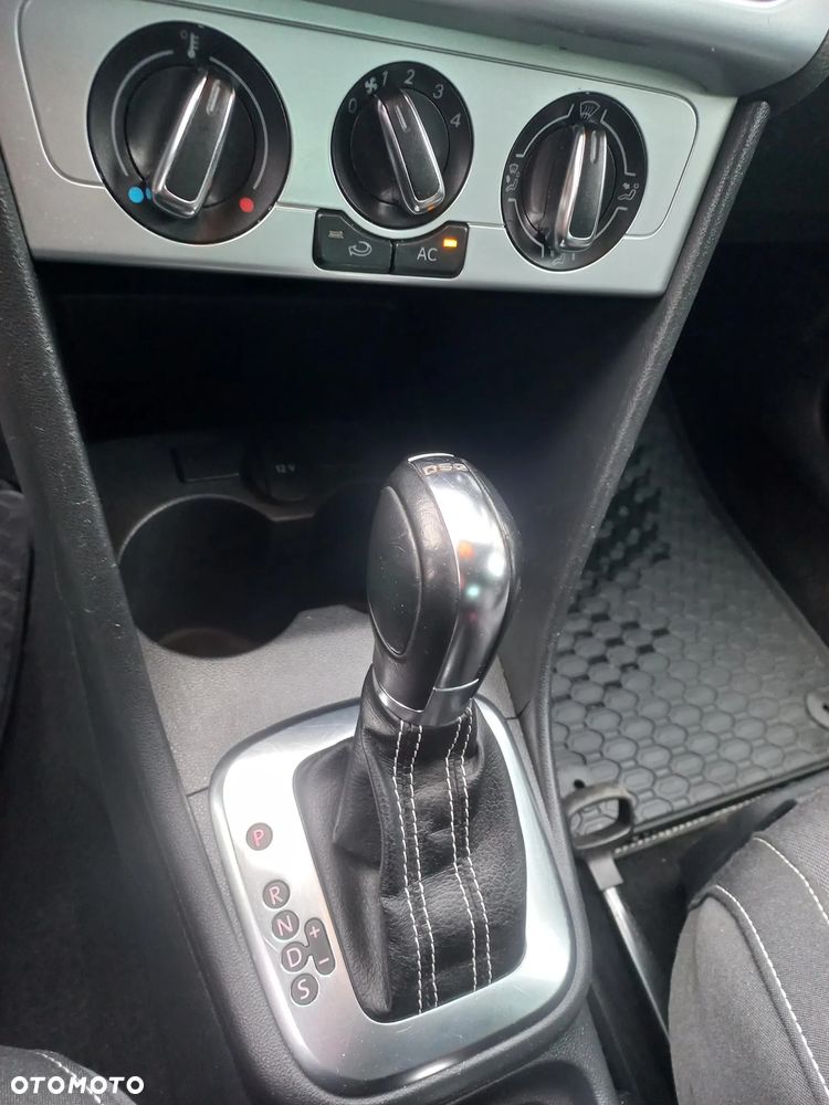 Volkswagen Polo 1.4 DSG Team - 11