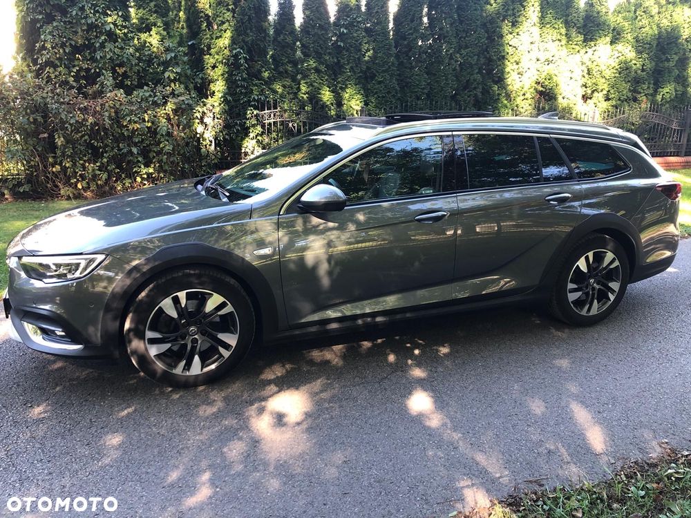 Opel Insignia Country Tourer 2.0 BiTrb D 4x4 Automatik Exclusive - 4