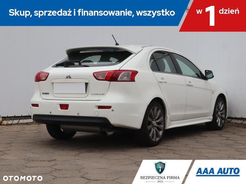 Mitsubishi Lancer - 7