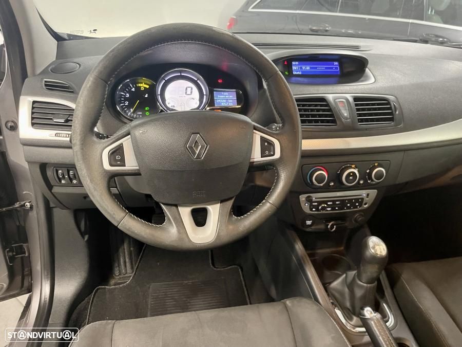 Renault Mégane Sport Tourer 1.5 dCi Dynamique CO2 Champion - 6