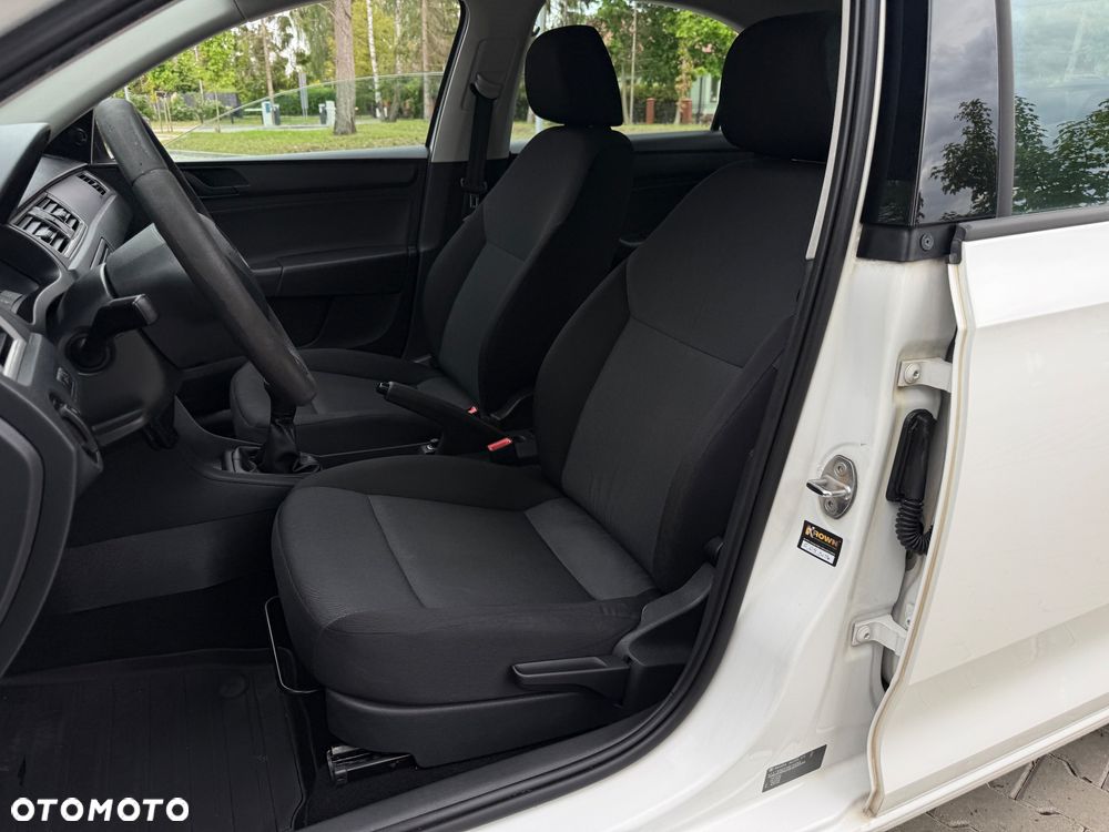 Skoda RAPID 1.2 TSI Edition Green tec - 5
