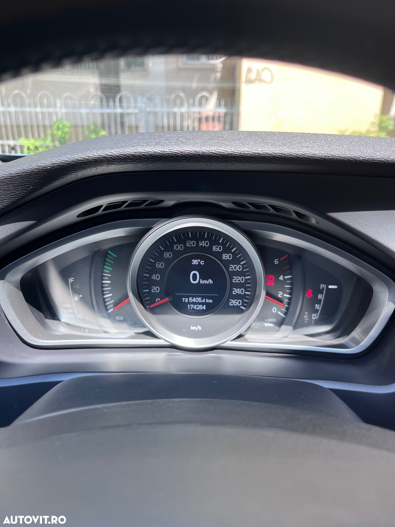 Volvo V40 D2 Aut. Basic - 13