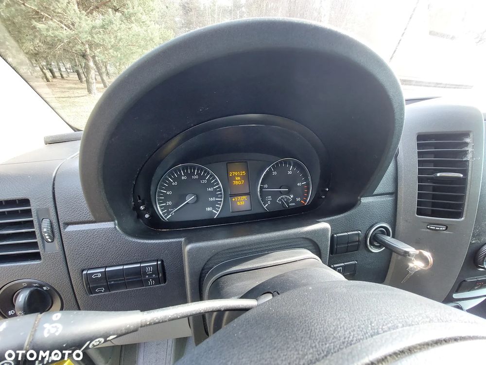 Mercedes-Benz Sprinter - 3