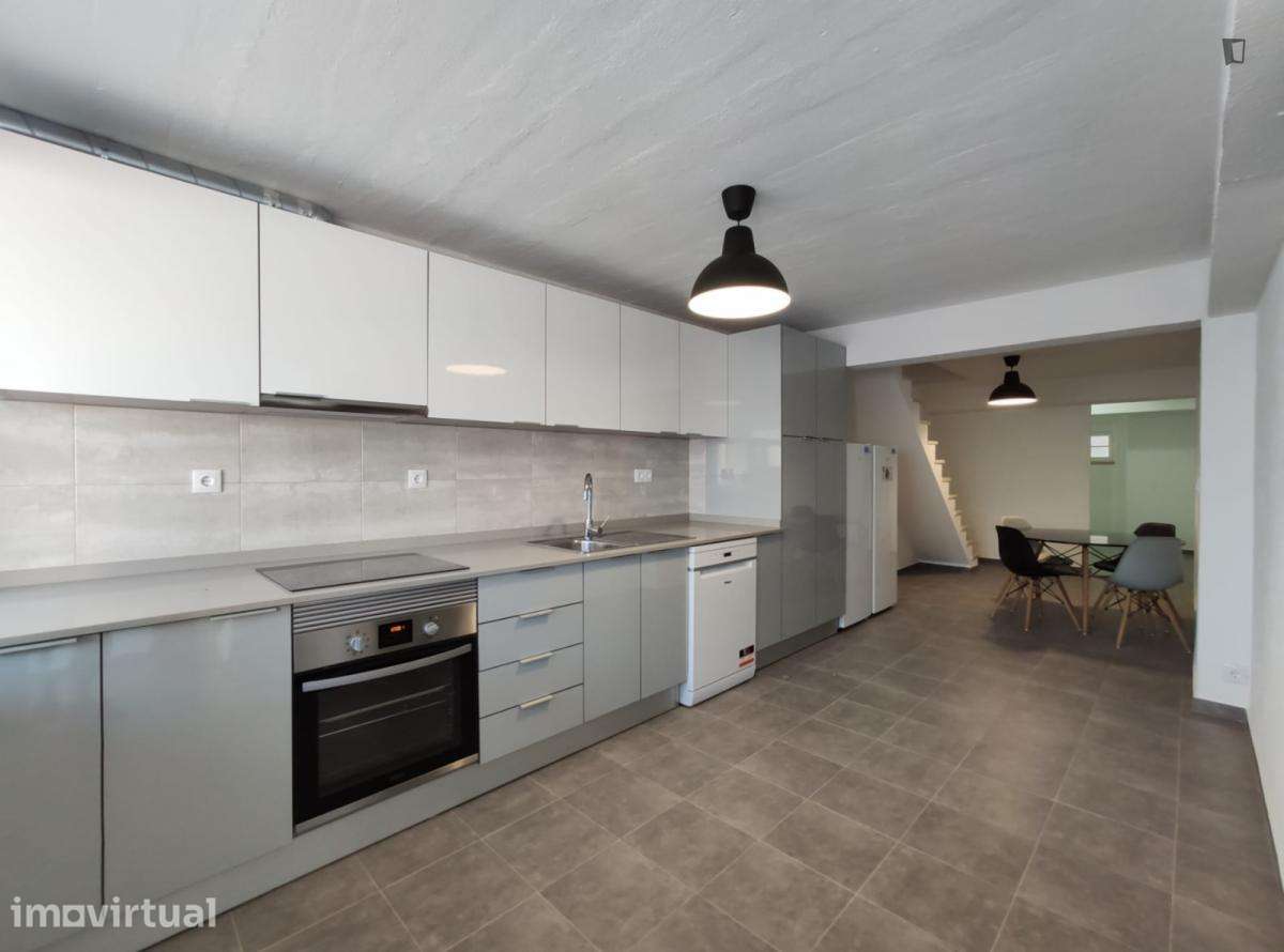 Quarto - localizado em Oeiras Lisbon - Grande imagem: 3/10
