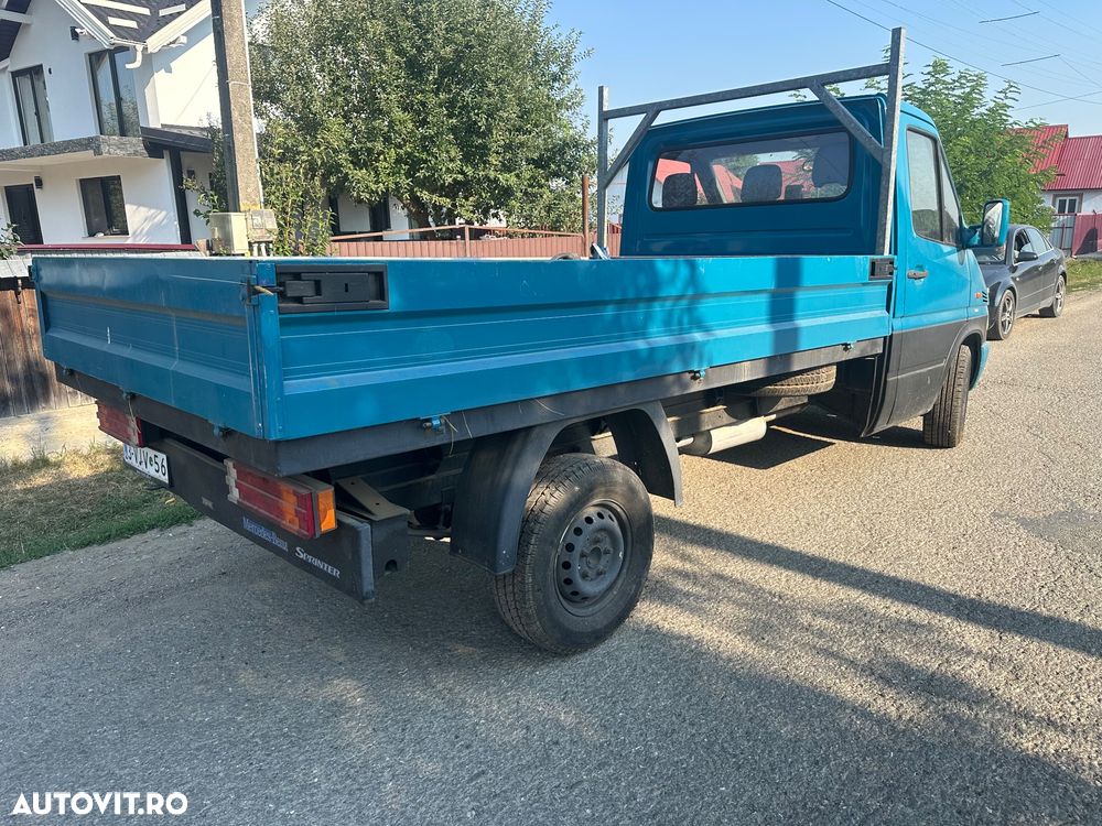 Mercedes-Benz Sprinter - 2