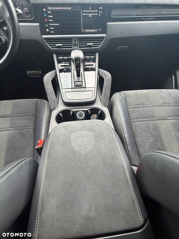 Porsche Cayenne Turbo GT - 17