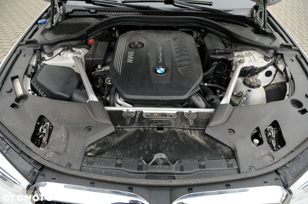 BMW Seria 5 540d xDrive M Sport sport - 29