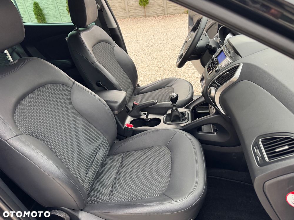 Hyundai ix35 1.6 2WD UEFA EURO 2012 Edition - 28