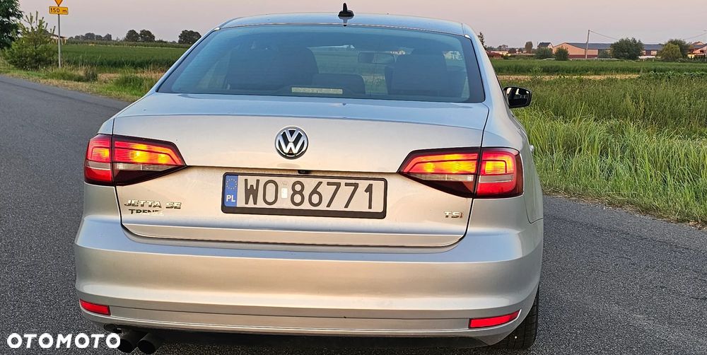 Volkswagen Jetta 1.4 TSI DSG BlueMotion Technology - 5