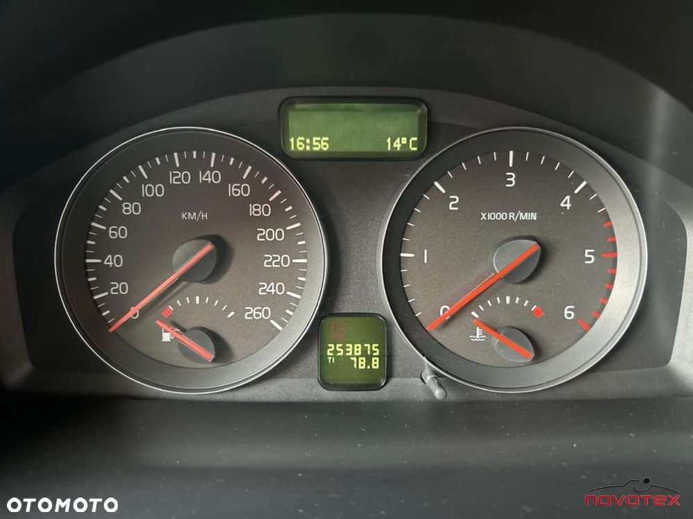 Volvo V50 1.6D Momentum - 11