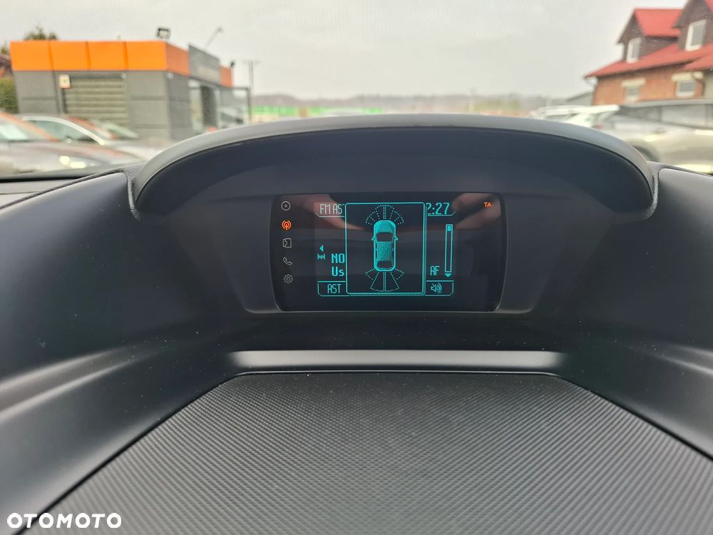 Ford Kuga 2.0 TDCi FWD Titanium - 24