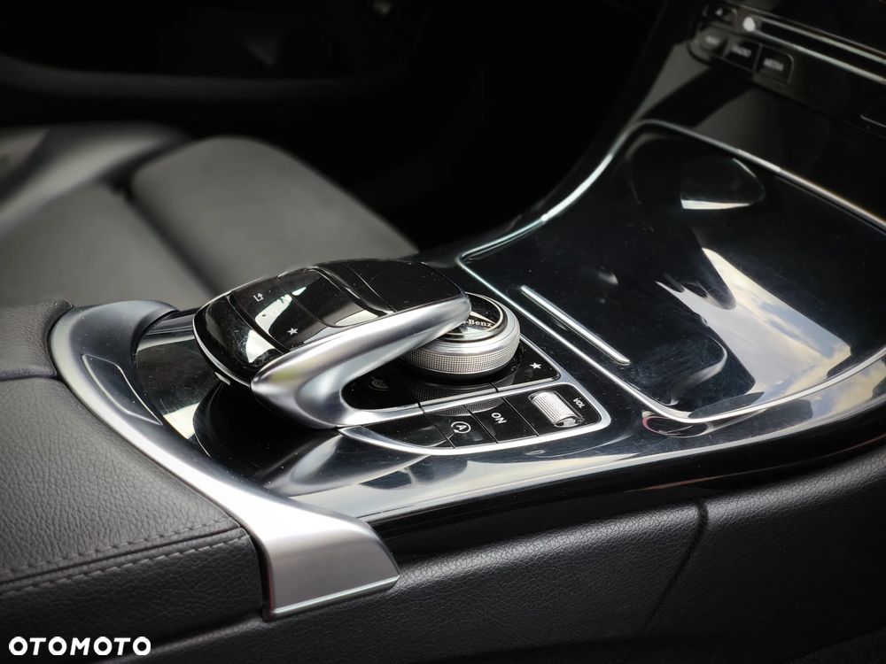 Mercedes-Benz Klasa C 200 9G-TRONIC Avantgarde - 13
