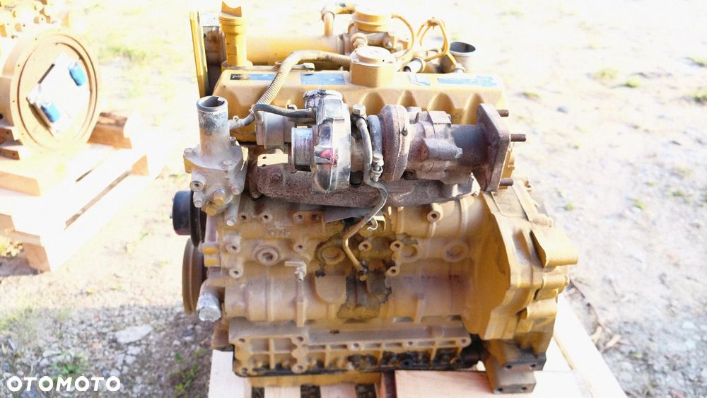 silnik caterpillar c3.3 B CDI-T-ET03 kubota V3307na części lub w całości - 6