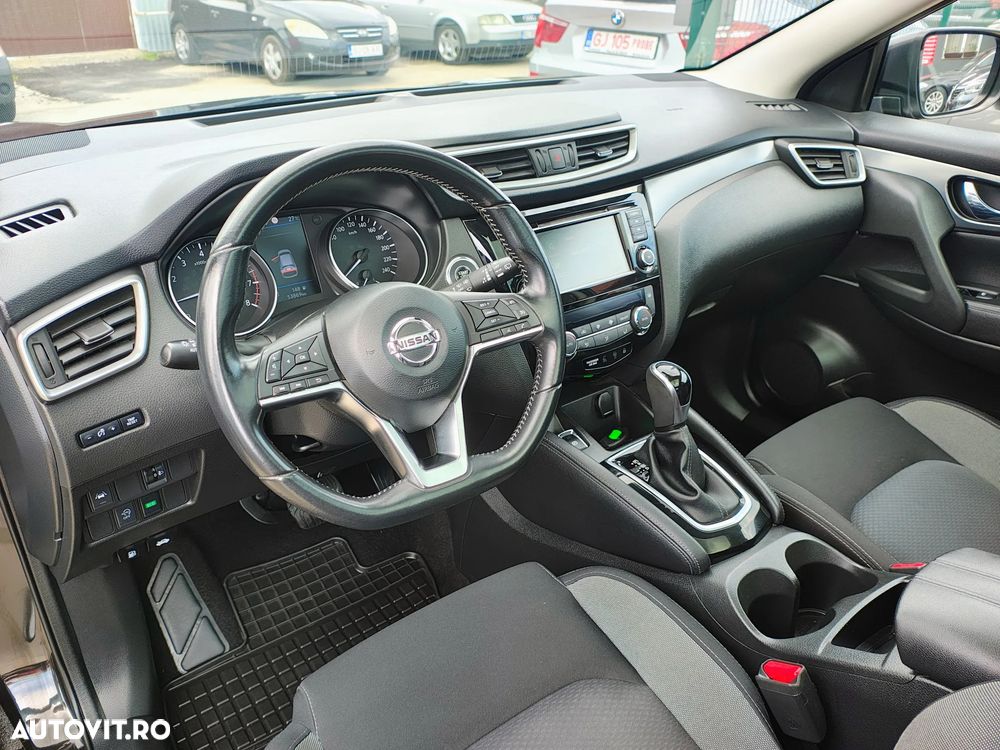 Nissan Qashqai 1.3 DIG-T DCT N-CONNECTA - 31