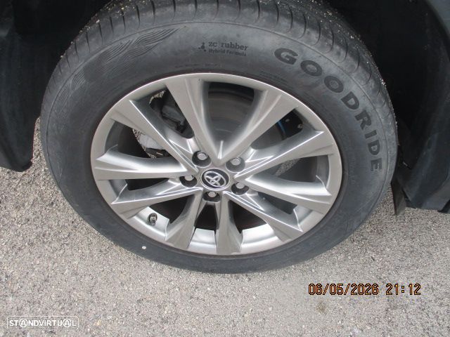 Toyota RAV4 2.0 D-4D Active - 10