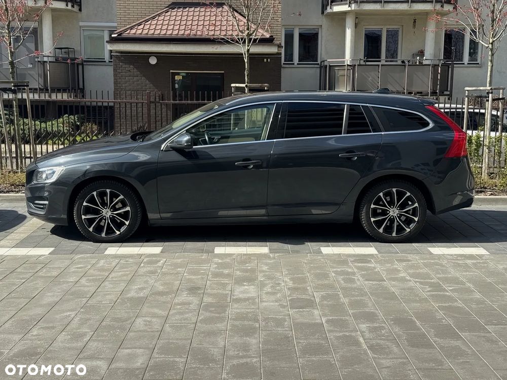 Volvo V60 D4 Drive-E Summum - 4