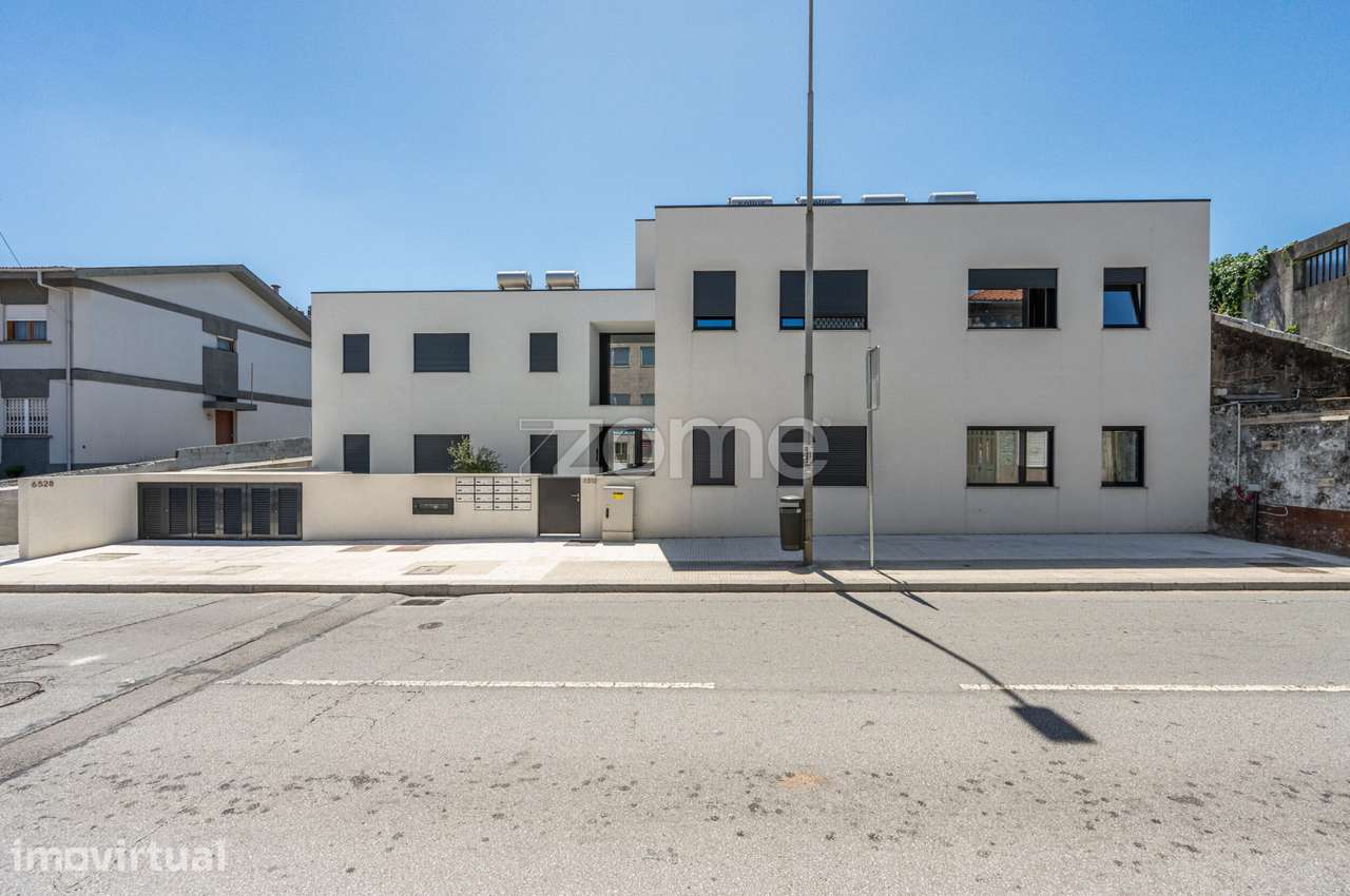 Apartamento T0 Novo com Garagem - Grande imagem: 2/29