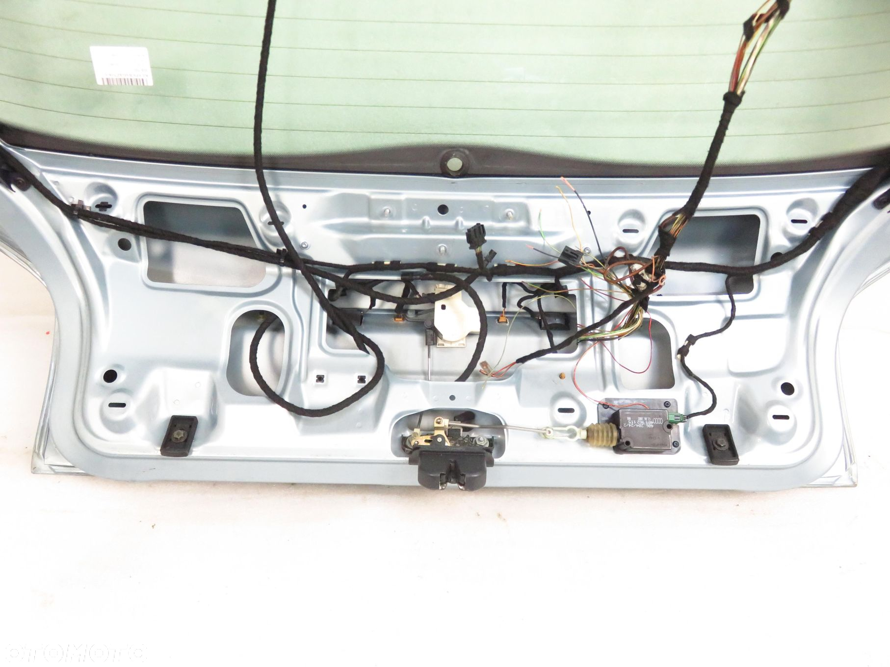 KLAPA BAGAZNIKA AUDI A3 (8L1) LY7R LOTKA S3 - 3