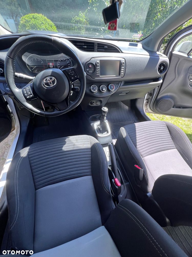 Toyota Yaris 1.5 Premium - 7