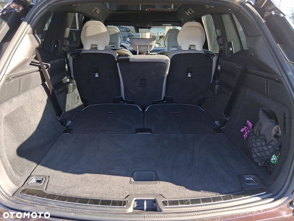 Volvo EX90 - 29