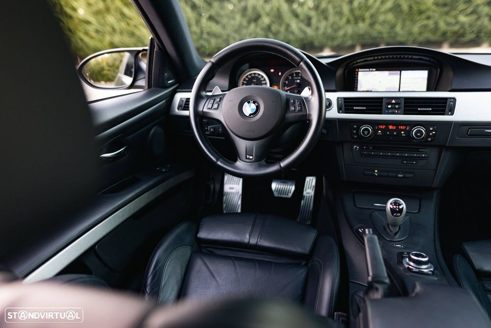 BMW M3 Auto - 44