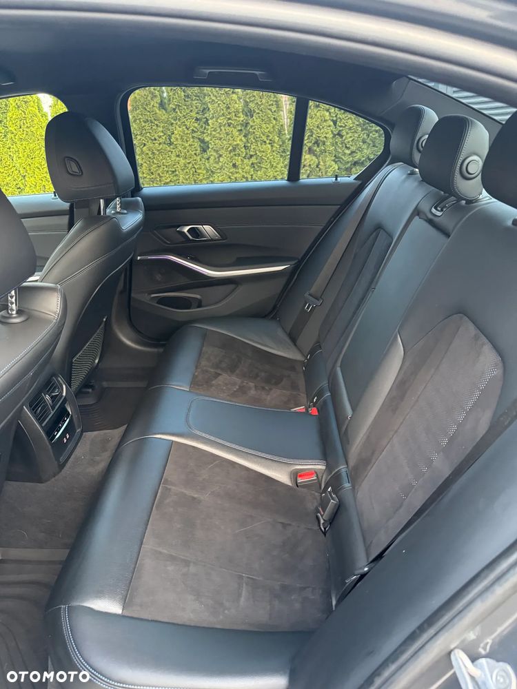 BMW Seria 3 M340i xDrive sport - 12