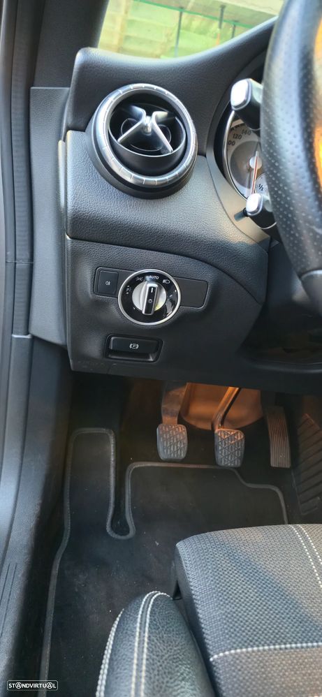 Mercedes-Benz CLA 180 CDI Urban - 9