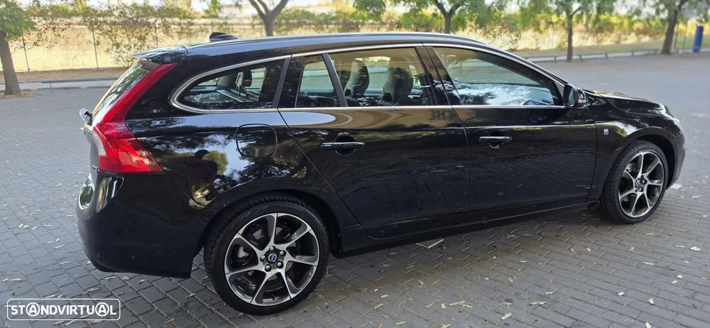 Volvo V60 2.0 D3 VOR Geartronic - 9