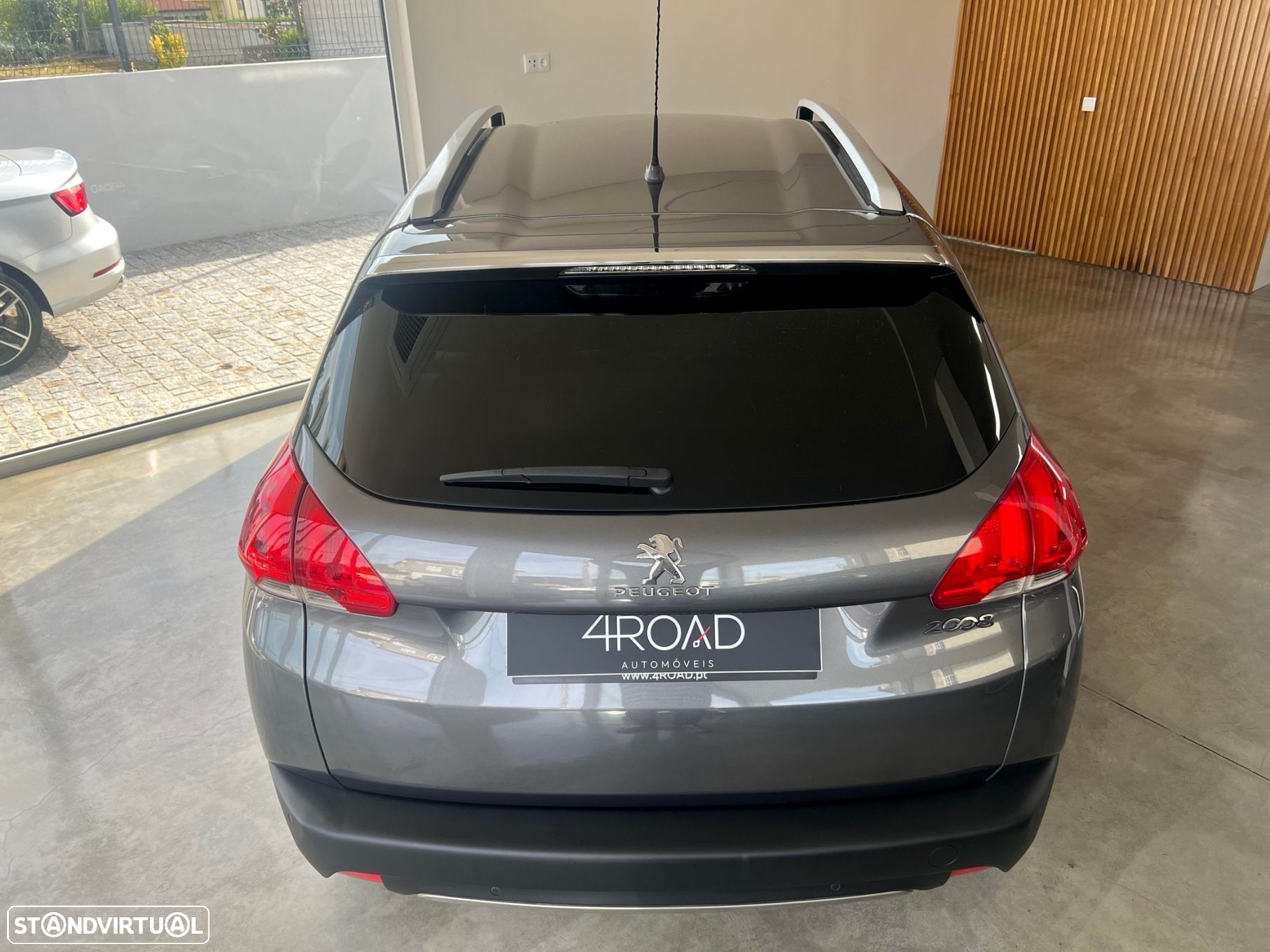 Peugeot 2008 1.6 e-HDi Allure 2-Tronic - 21