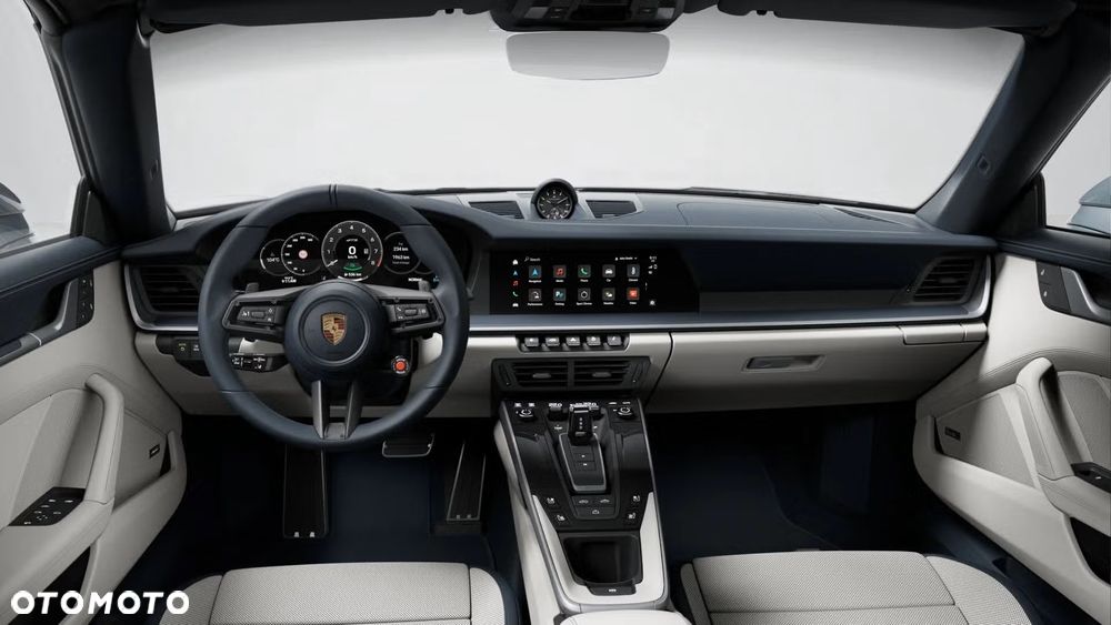 Porsche 911 Carrera GTS - 10