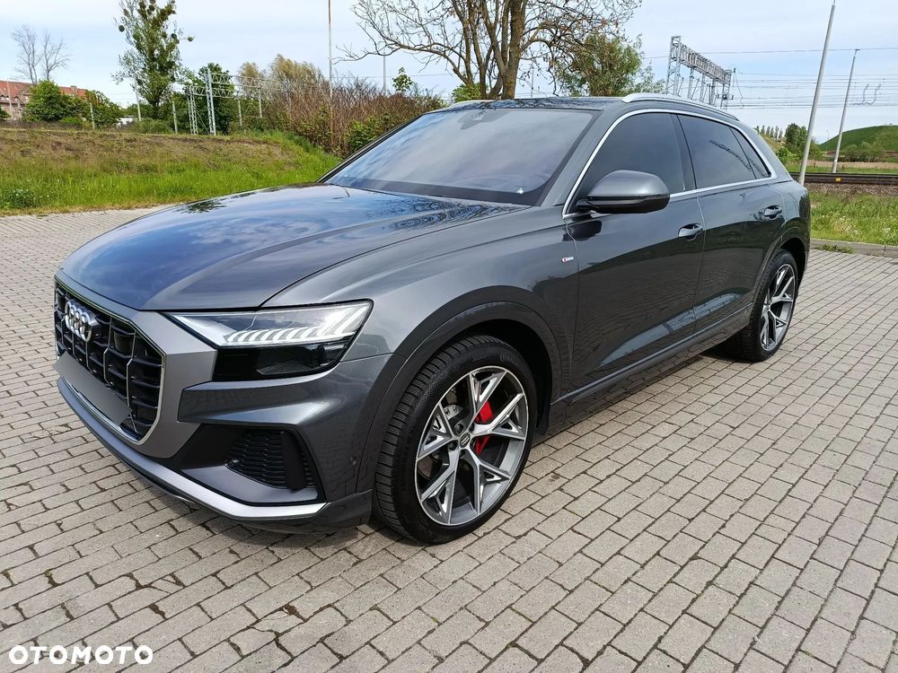 Audi Q8 - 1