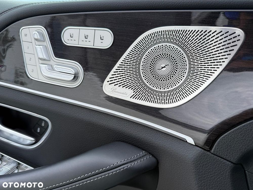 Mercedes-Benz GLS - 11