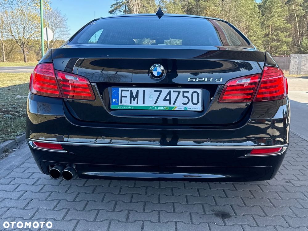 BMW Seria 5 520d Luxury Line - 27