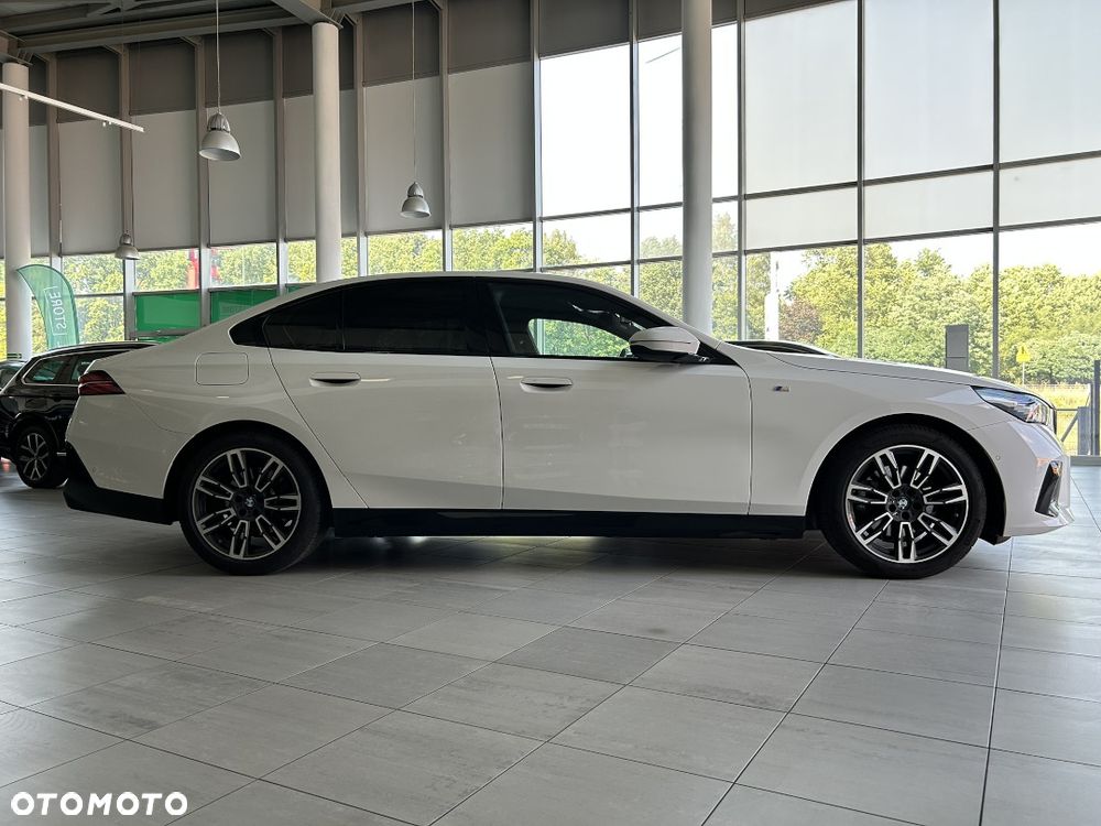 BMW Seria 5 520i mHEV M Sport sport - 8