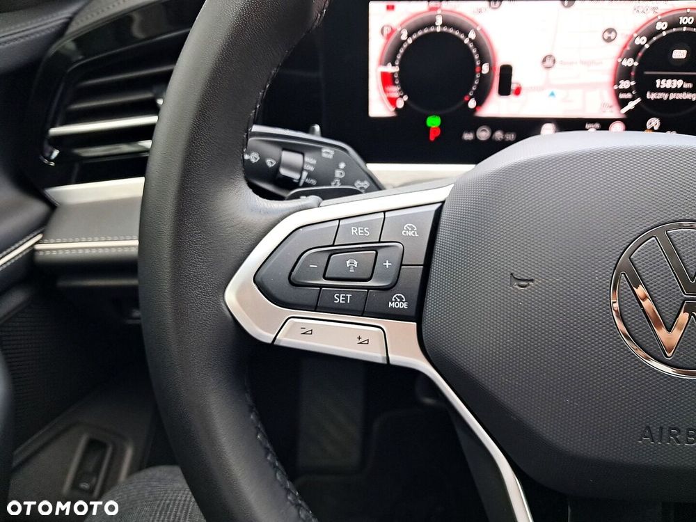 Volkswagen Passat - 18