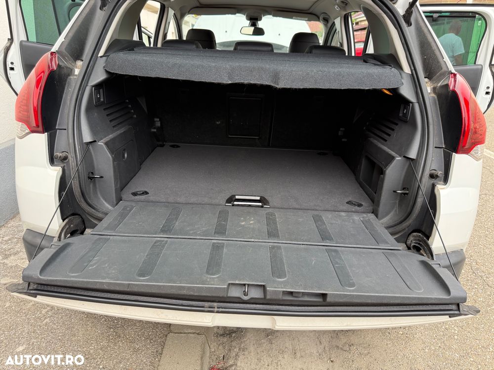 Peugeot 3008 1.2 PureTech Turbo S&S Access - 5