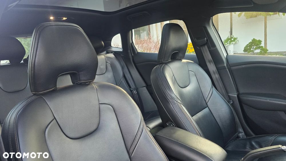 Volvo V40 Cross Country T3 Drive-E Summum - 12