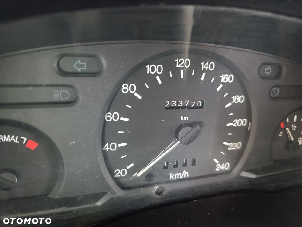 Ford Transit - 33