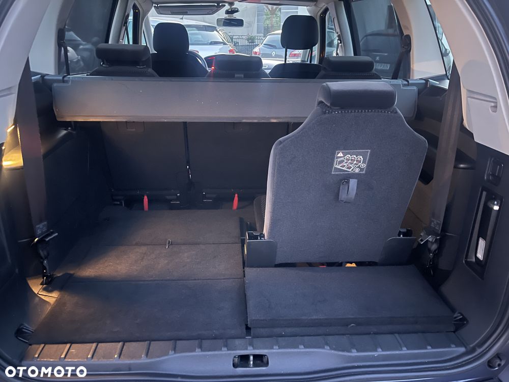 Citroën C4 Grand Picasso 1.8 16V Style - 21