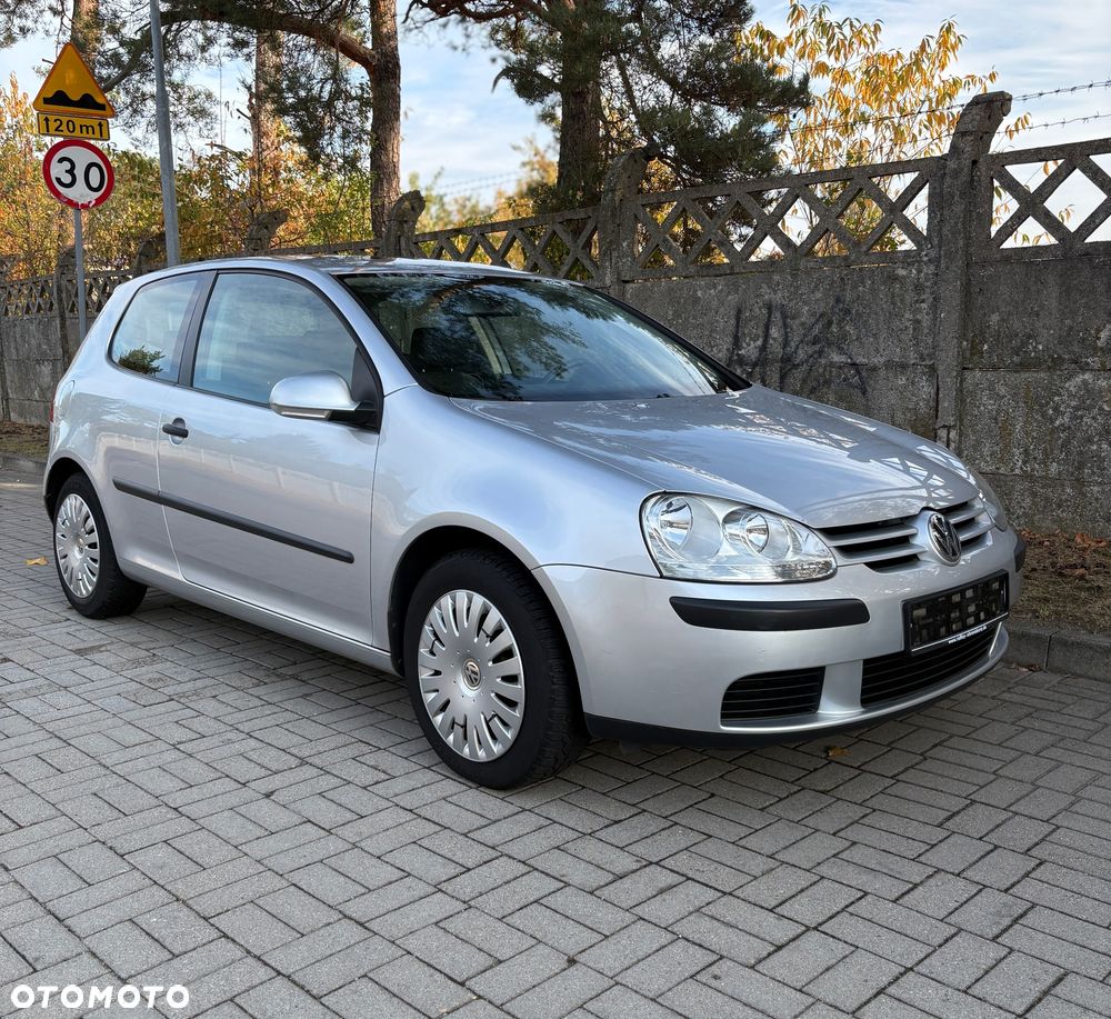 Volkswagen Golf - 2