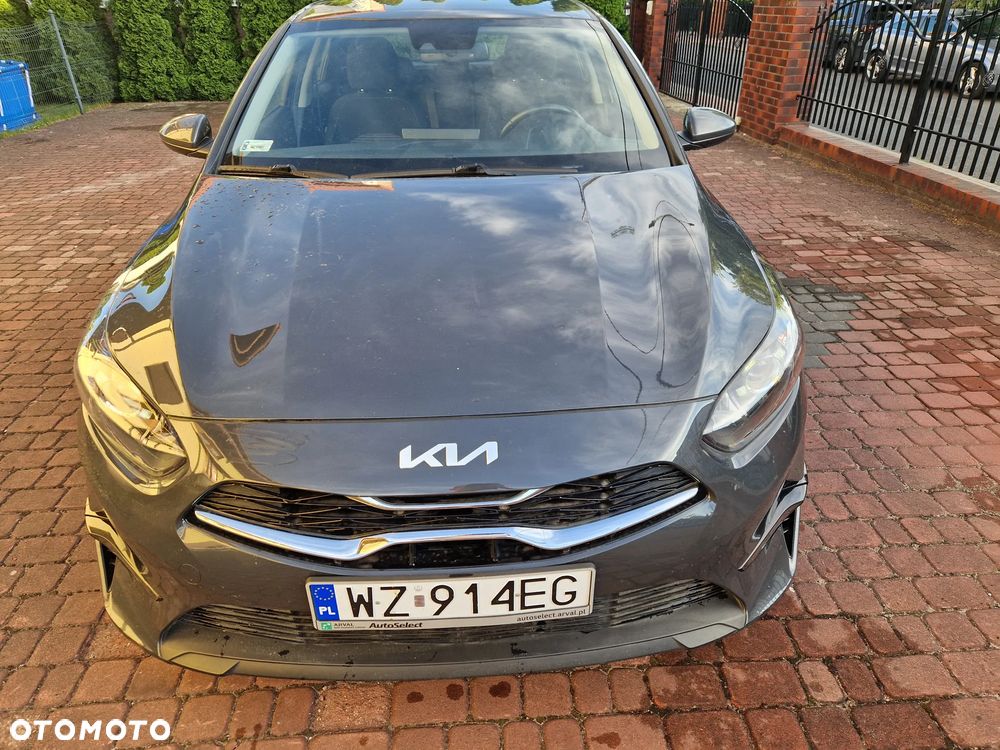 Kia Ceed 1.5 T-GDI M DCT - 11